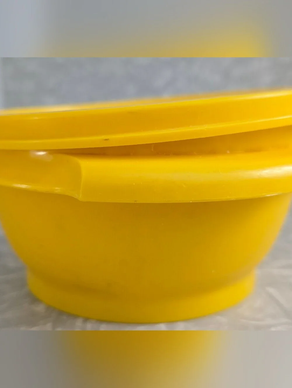 Vintage Tupperware Servalier Bowls Yellow Set Of 2 1323-8